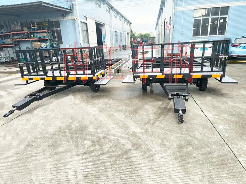 5吨带不锈钢配件牵引华体体育（中国）htty·官方网站 护栏型全挂车